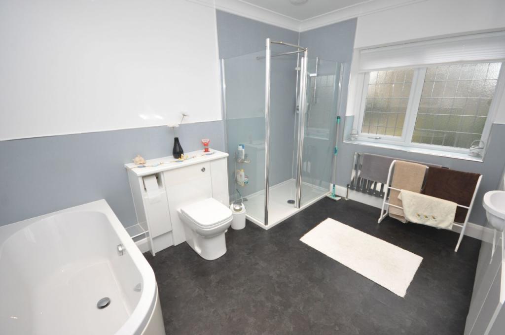 Additional property image - ETON ROAD, FRINTON-ON-SEA
