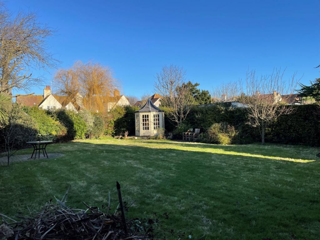 Additional property image - ETON ROAD, FRINTON-ON-SEA