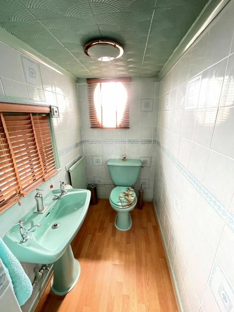 Additional property image - ESPLANADE, FRINTON-ON-SEA