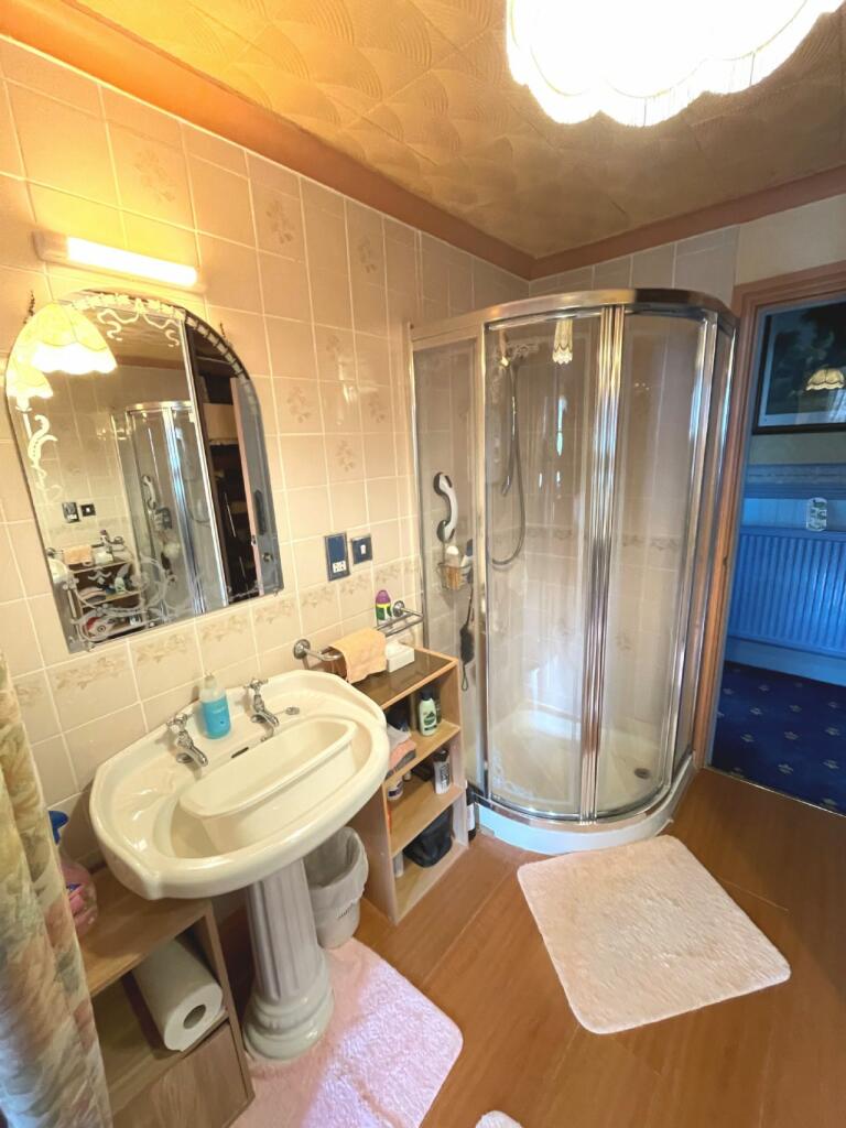 Additional property image - ESPLANADE, FRINTON-ON-SEA