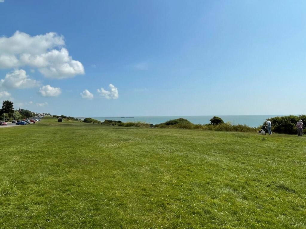 Additional property image - ESPLANADE, FRINTON-ON-SEA