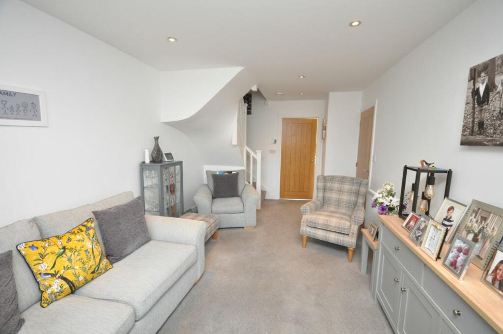 Additional property image - KIRBY ROAD, WALTON-ON-THE-NAZE