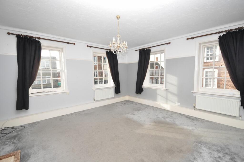 Additional property image - CONNAUGHT AVENUE, FRINTON-ON-SEA