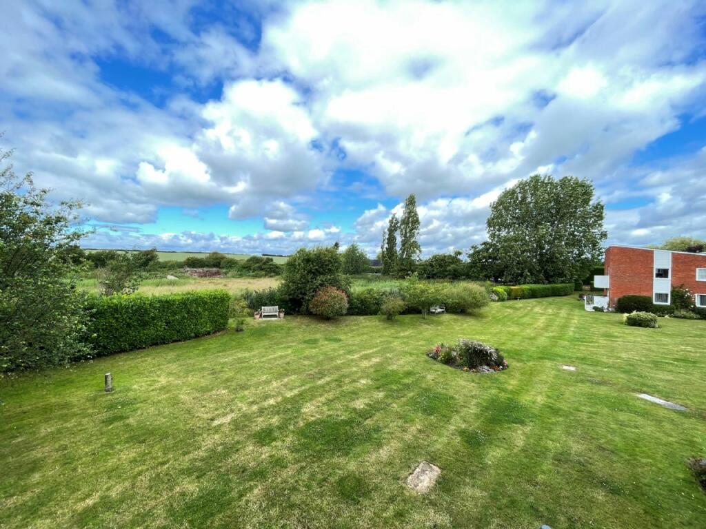 Additional property image - HOLLAND ROAD, FRINTON-ON-SEA