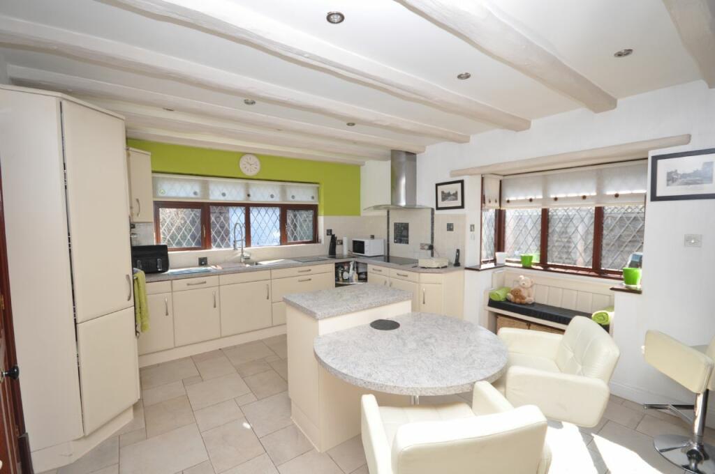 Additional property image - NEW THORPE AVENUE, THORPE-LE-SOKEN