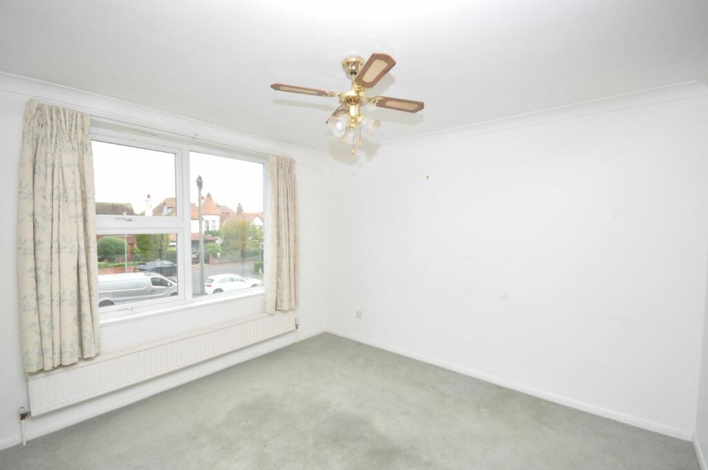 Additional property image - THE CRESCENT, FRINTON-ON-SEA