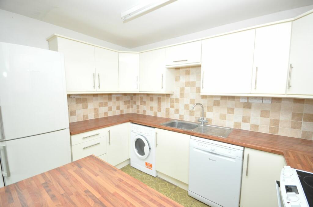 Additional property image - THE CRESCENT, FRINTON-ON-SEA