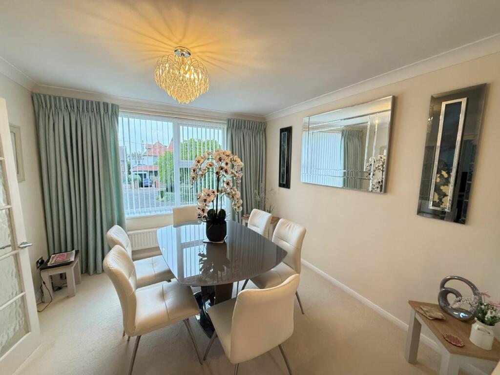 Additional property image - THE CRESCENT, FRINTON-ON-SEA