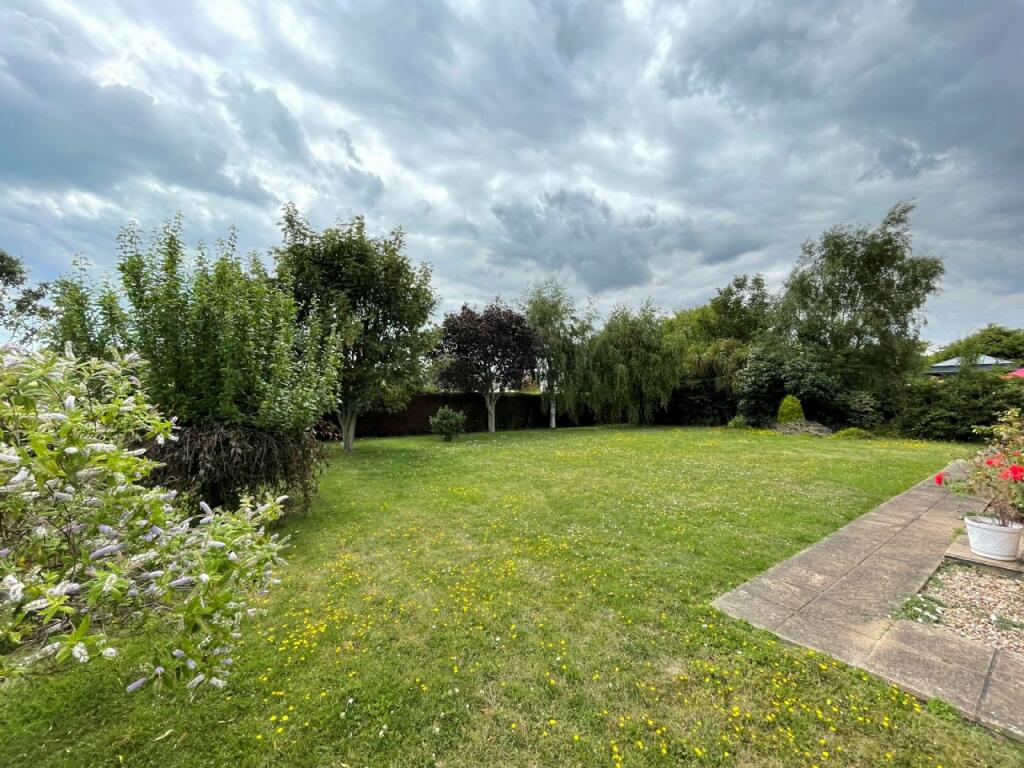Additional property image - WALTON ROAD, KIRBY-LE-SOKEN