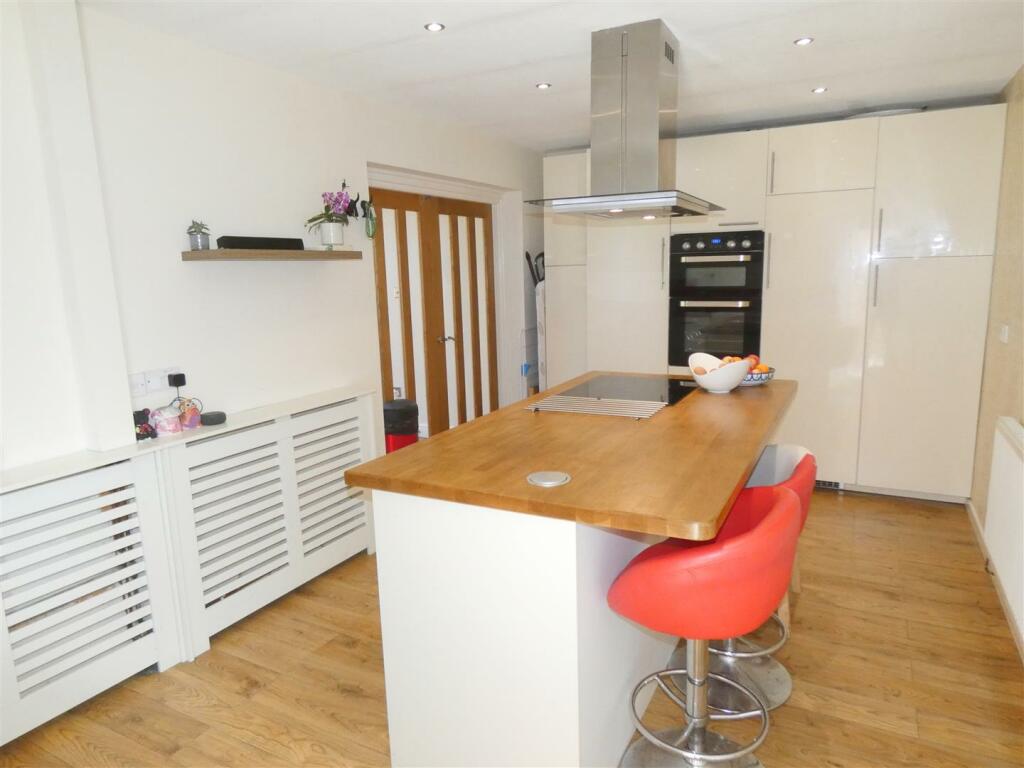 Additional property image - Woodnoth Drive, Shavington, Crewe
