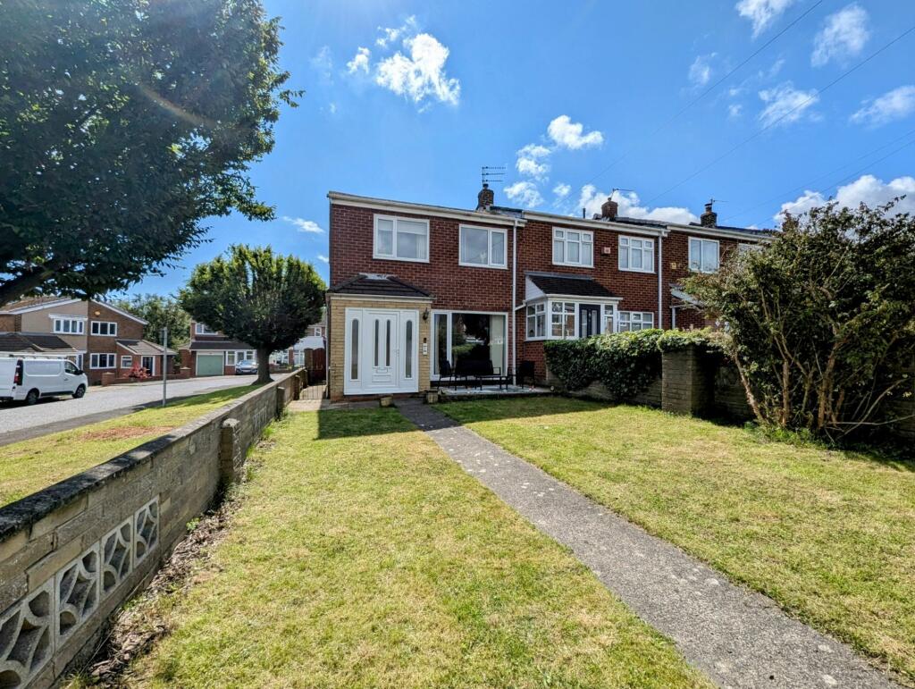 3 bedroom end of terrace house for sale in Thorntree Walk, Jarrow, NE32