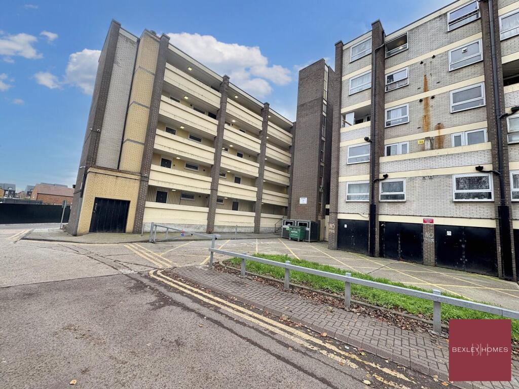 Main image of property: Wallis Park, Northfleet, Gravesend