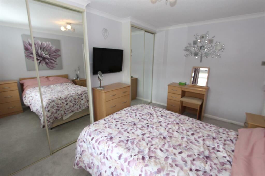 Additional property image - Maes Y Siglen, Caerphilly