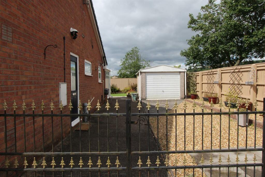 Additional property image - Maes Y Siglen, Caerphilly