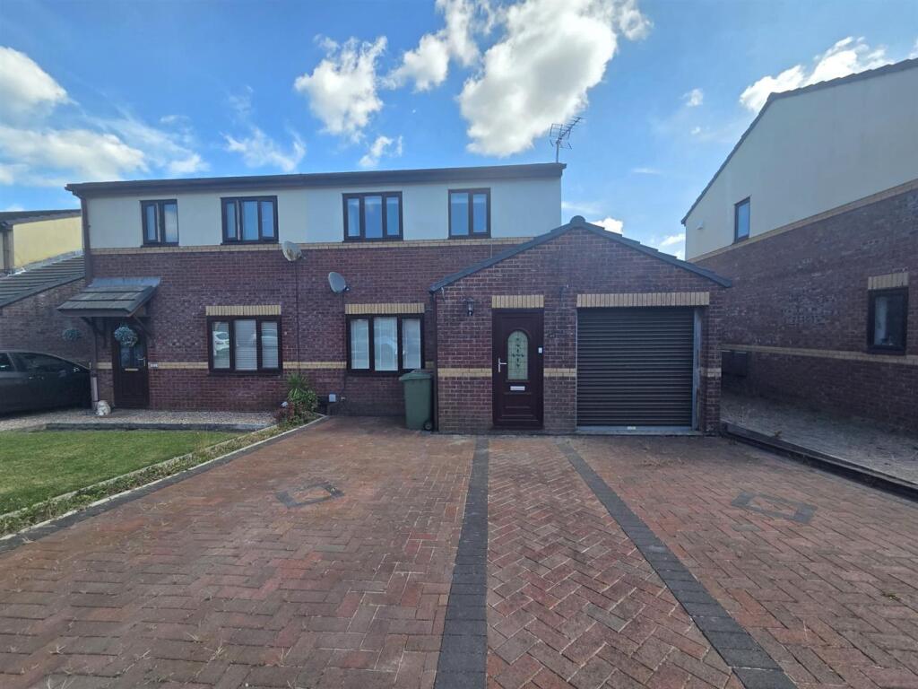 Main image of property: Heol Y Ddol, Caerphilly