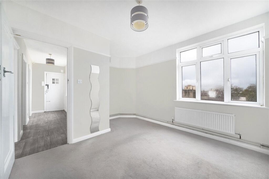 Main image of property: Hainault Road, Leytonstone, London, E11