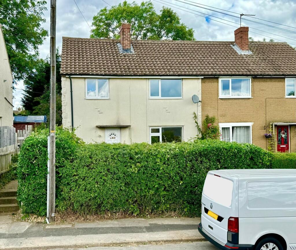 Main image of property: 150 Long Lane, Carlton-In-Lindrick, Worksop, Nottinghamshire S81 9AT