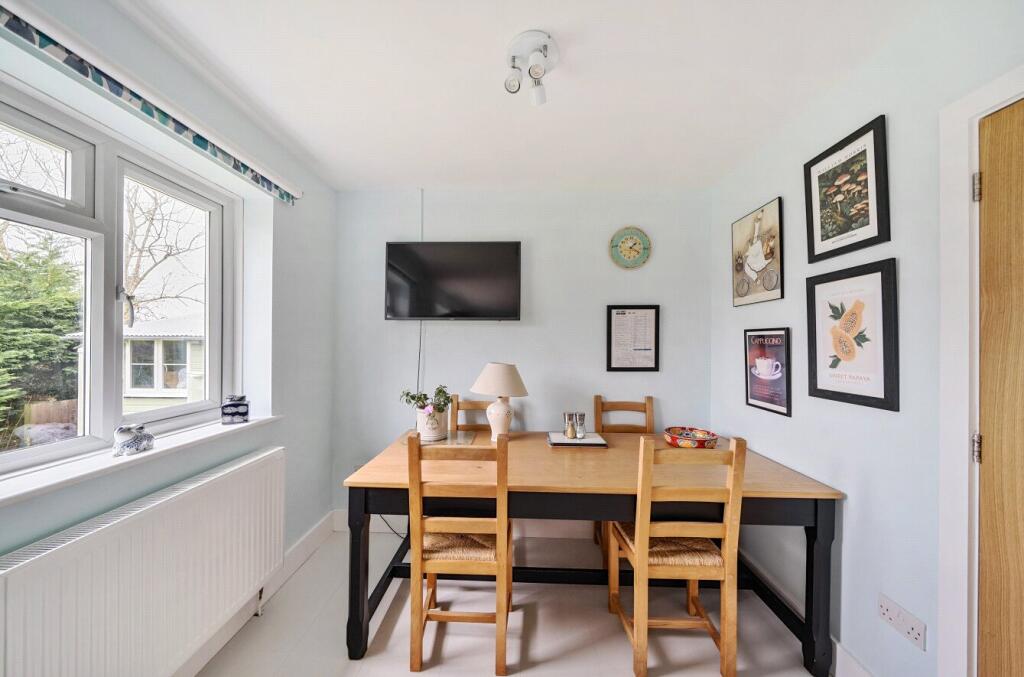 Additional property image - Meadow Close, Wincanton, Somerset, BA9