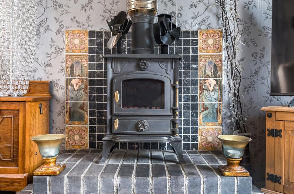 Additional image 6 of Pines Close, Wincanton, Somerset, BA9