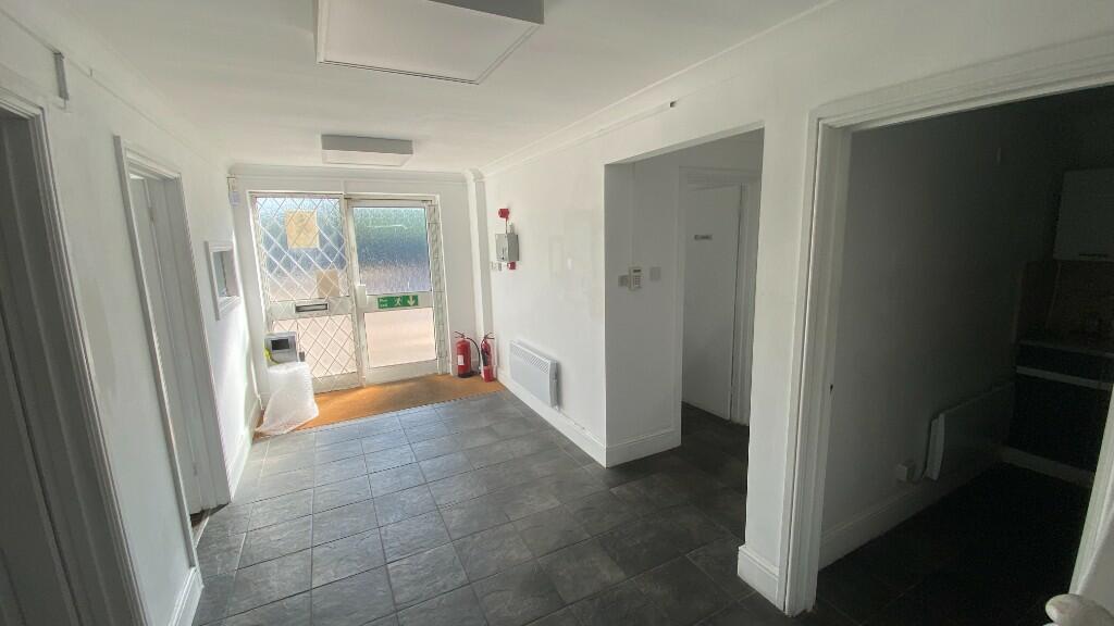 Additional property image - Harriott Drive, Warwick, Warwickshire, CV34