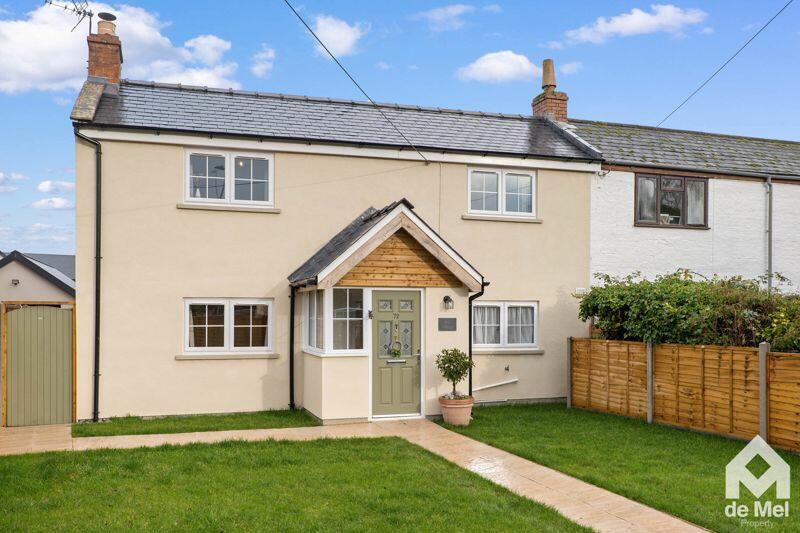3 bedroom cottage for sale in Evesham Road, Cleeve, GL52