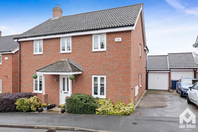 4 bedroom detached house for sale in Nightjar Road, Brockworth, GL3