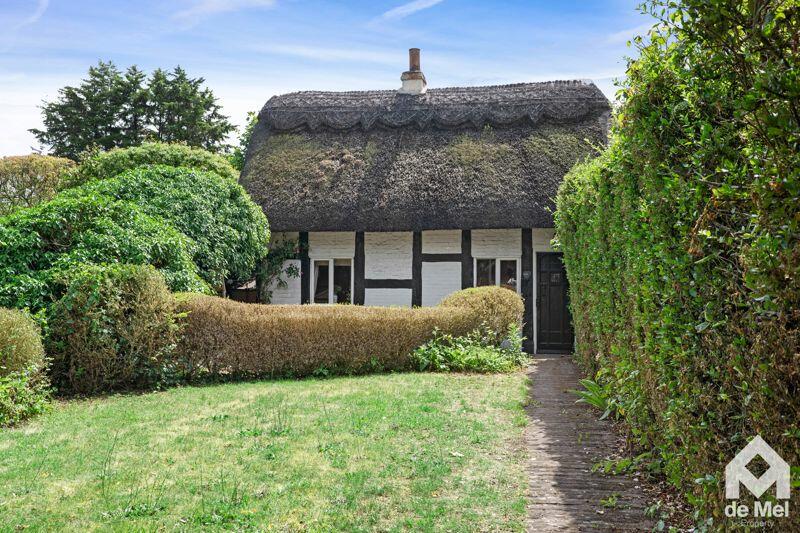 2 bedroom cottage for sale in Church Road, Swindon Village, GL51