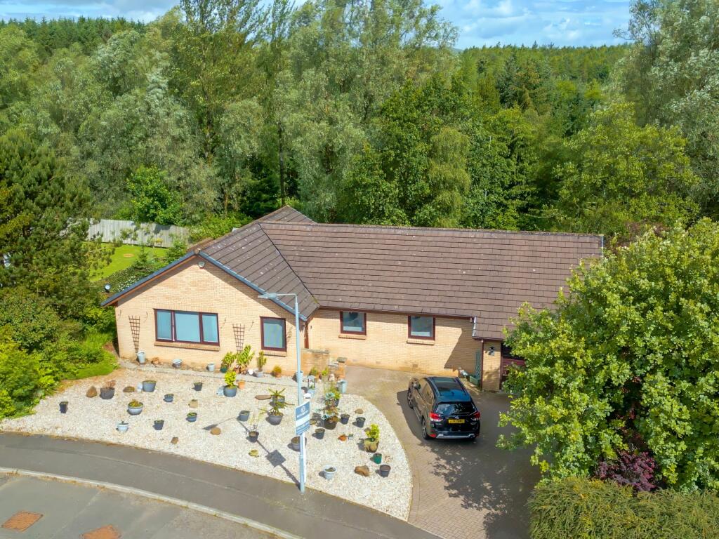 4 bedroom bungalow for sale in Langhill Drive, Balloch, Cumbernauld, North Lanarkshire, G68