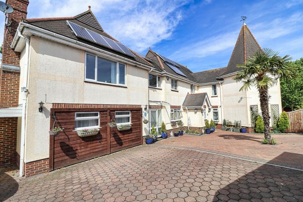 Main image of property: Broadoaks Crescent, Braintree, Essex, CM7