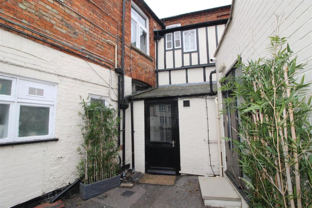 Main image of property: A Flat on the High Street, Newport Pagnell
