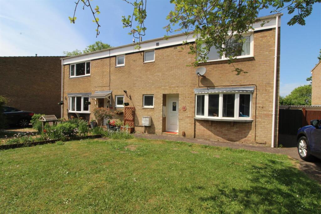 Main image of property: Essenden Court, Stony Stratford
