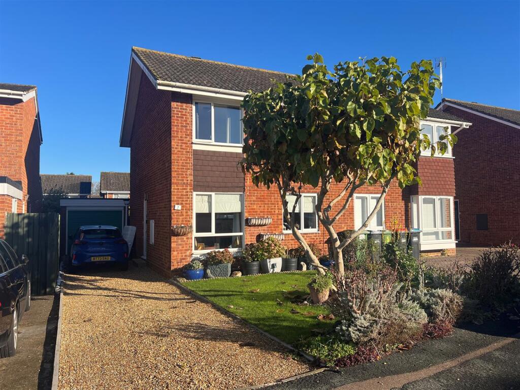 Main image of property: Pentlands, Fullers Slade, Milton Keynes, MK11 2AF