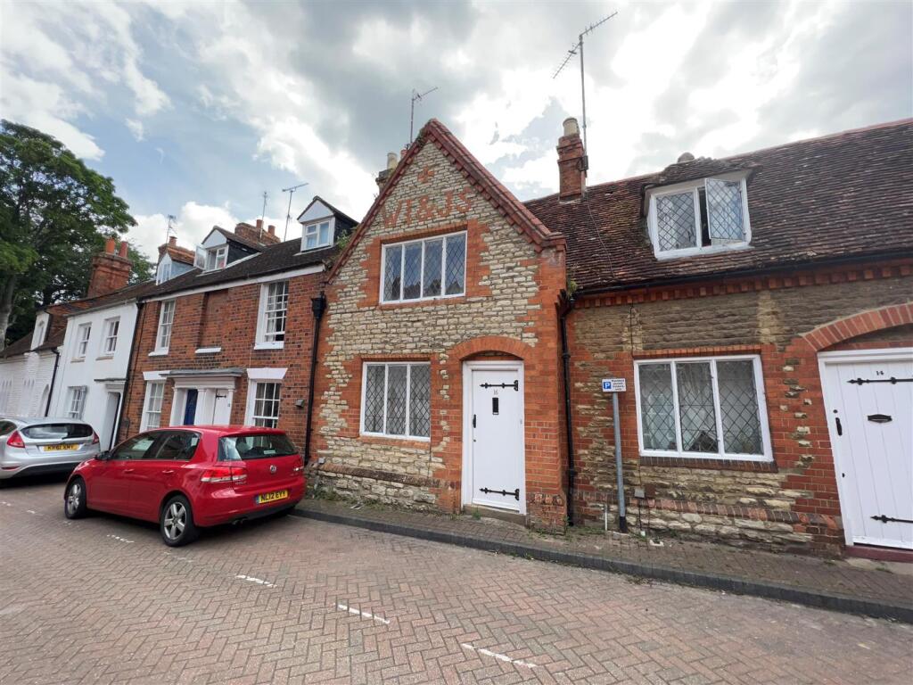 Main image of property: New Street, Stony Stratford, Milton Keynes, MK11 1BW