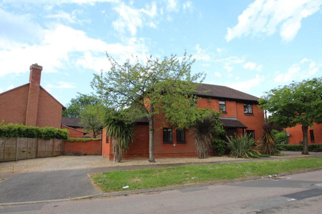 Main image of property: 6 Newport Road, Woolstone, Milton Keynes, Bucks, MK15 0AS