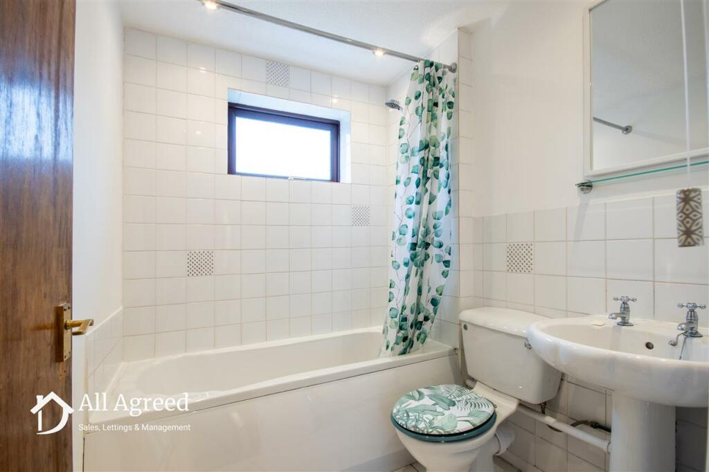 Additional property image - The Spinney, Ripley