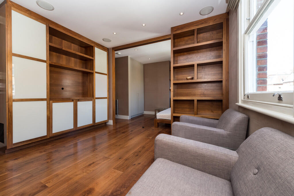 Main image of property: Elm Park Road