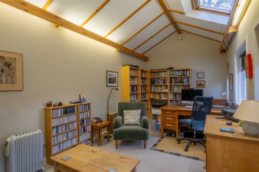 Additional property image - Beacon Hill, High Street, Low Pittington