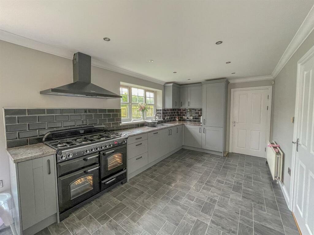 Property image - 8 The Paddock, Sunniside