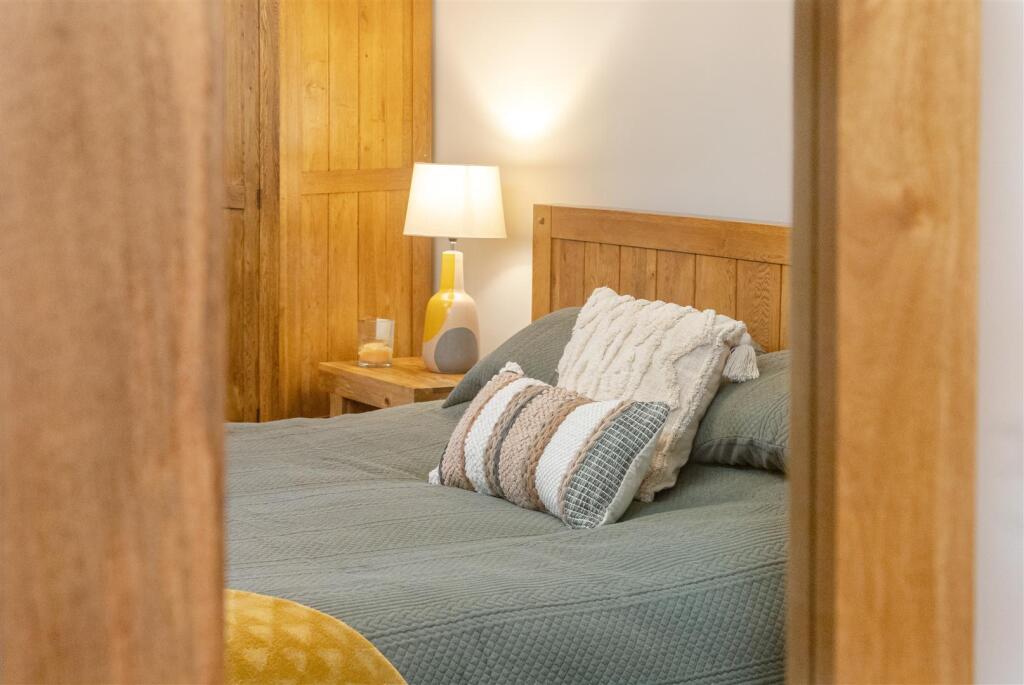 Additional property image - 11 Hallgarth Villas, Sherburn Village, Durham