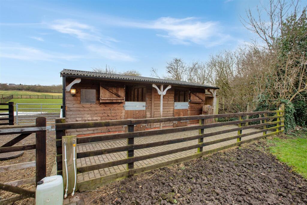Additional property image - 11 Hallgarth Villas, Sherburn Village, Durham