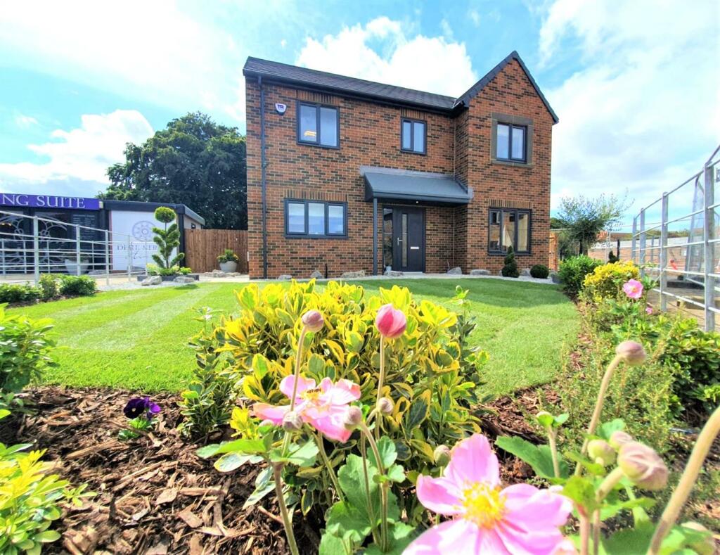 4 bedroom detached house for sale in Plot 42, The Middleham, Langley