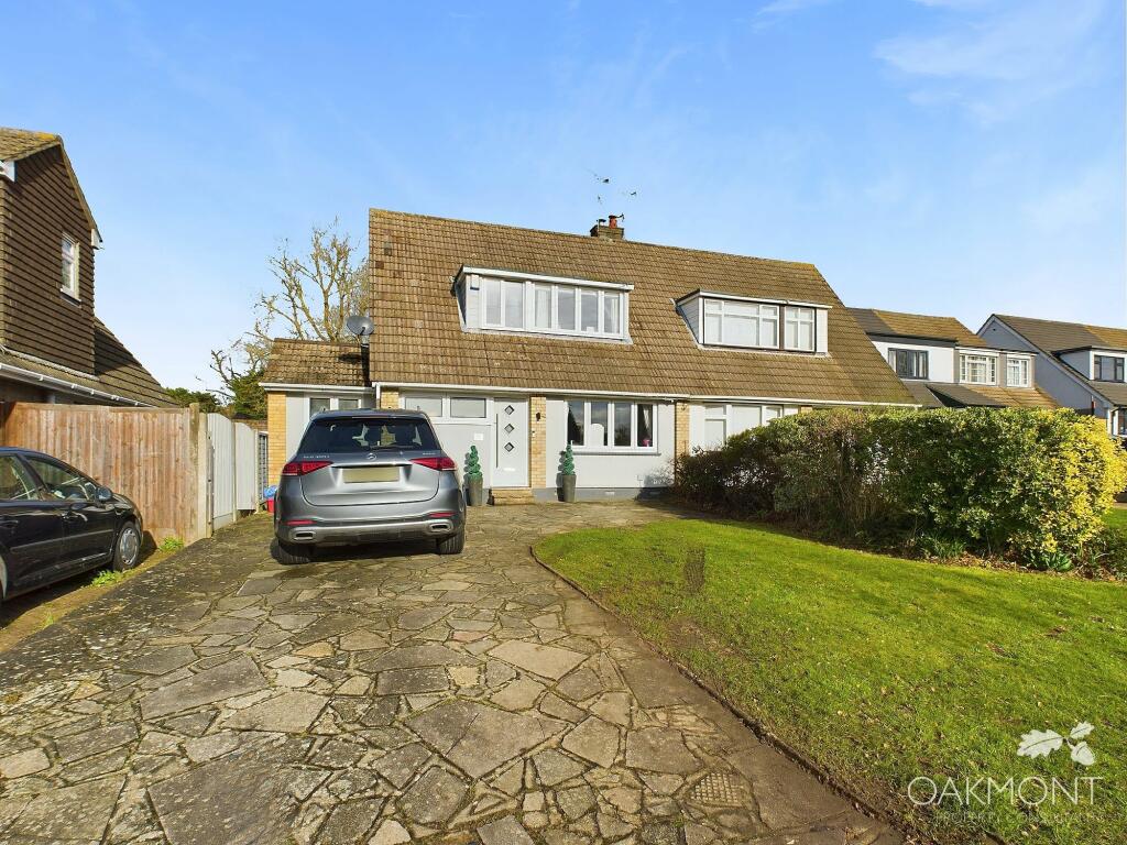 4 bedroom semidetached house for sale in Tyelands, Billericay, CM12