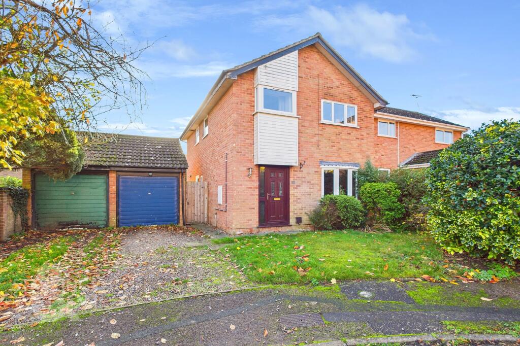 Main image of property: Grovebury Close, Brundall, Norwich