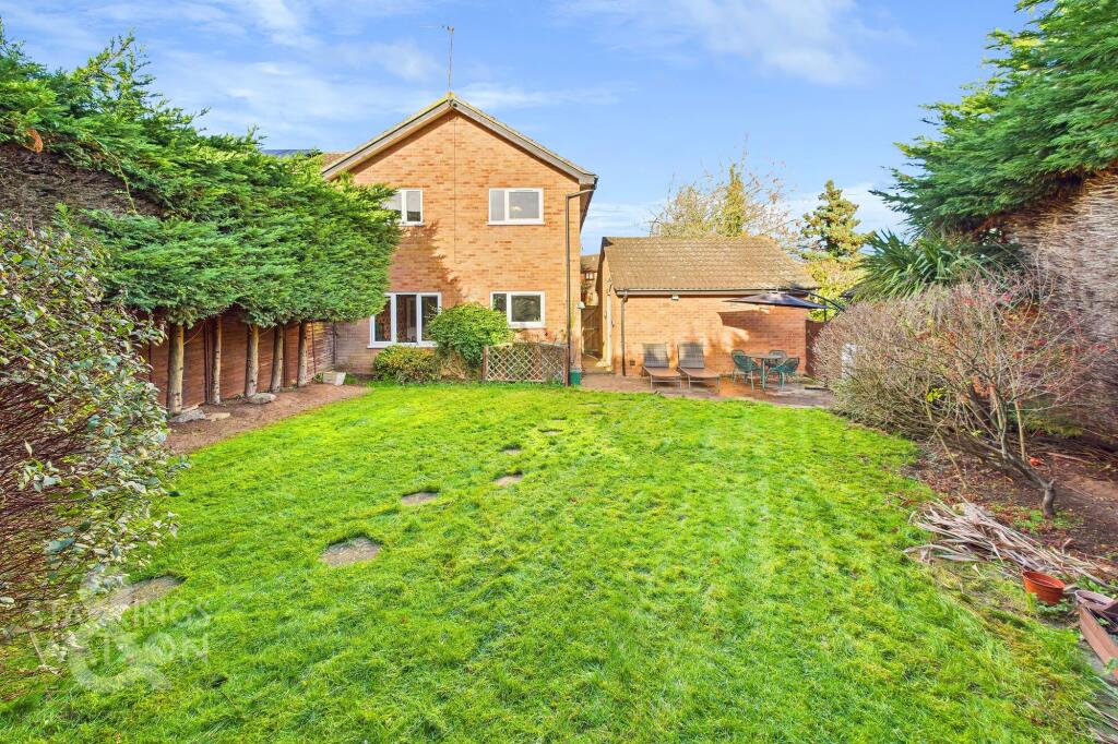 Main image of property: Grovebury Close, Brundall, Norwich