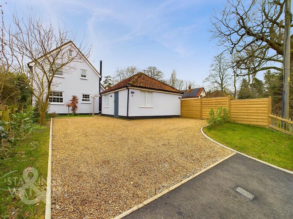 3 bedroom detached house for sale in The Street, Thornham Magna, Eye, IP23
