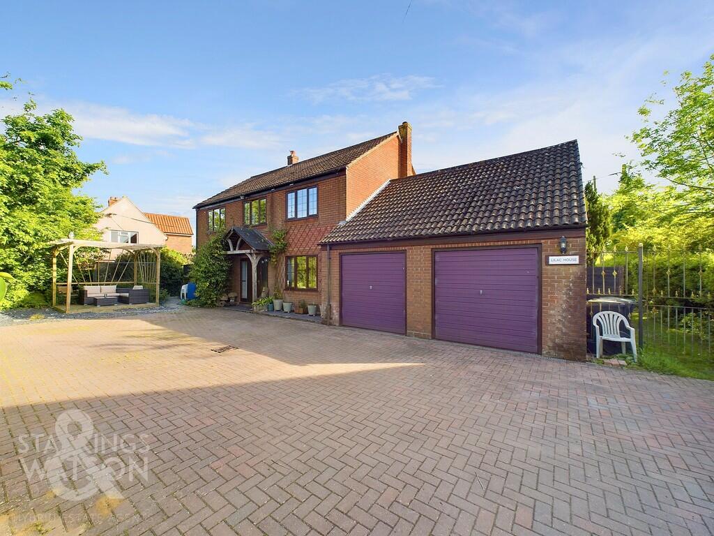 4 bedroom detached house for sale in Yaxley Road, Mellis, Eye, IP23