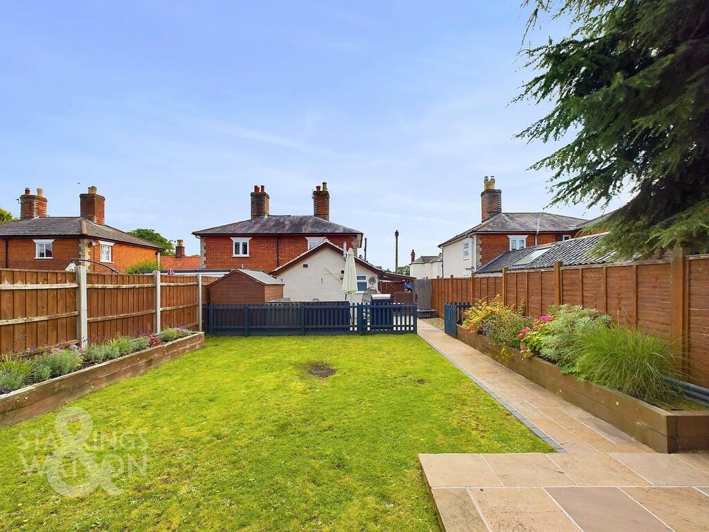 2 bedroom semidetached house for sale in Shelfanger Road, Diss, IP22