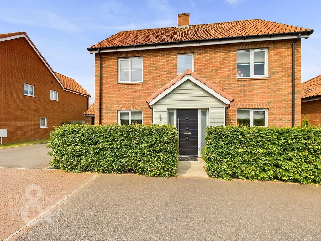 4 bedroom detached house for sale in Great Melton Road, Hethersett