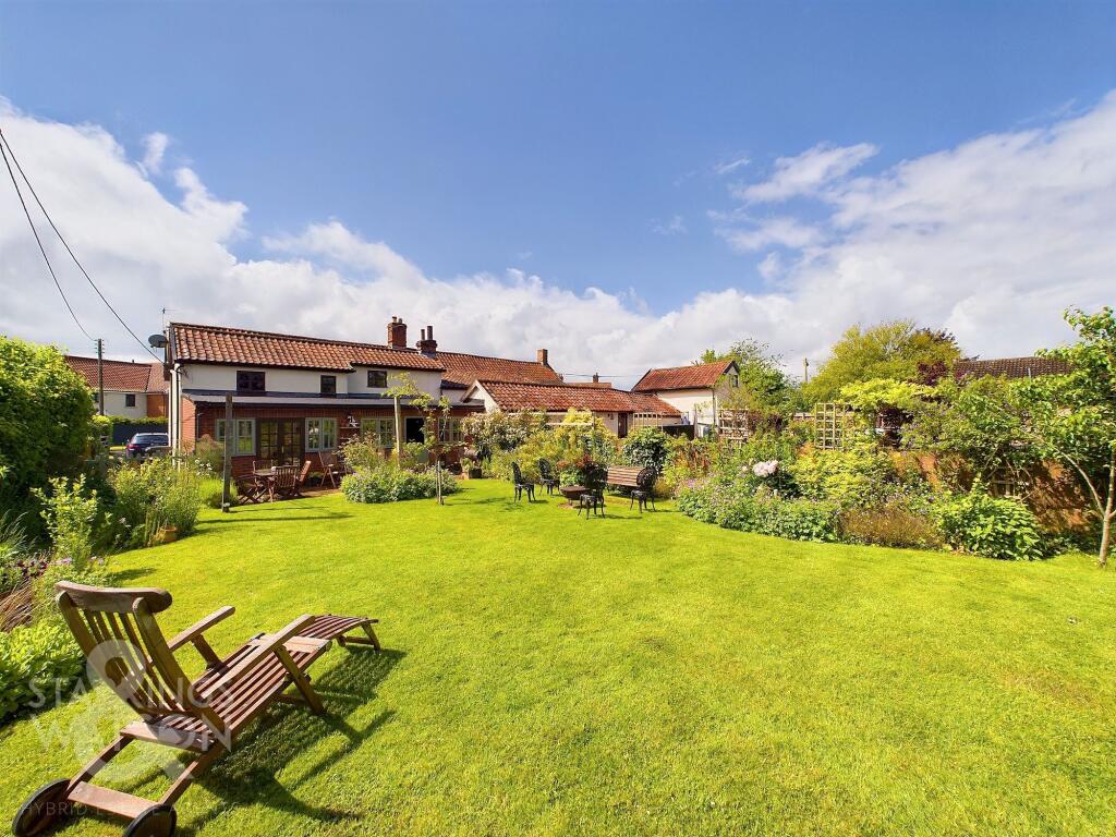 Main image of property: Long Stratton Road, Forncett St. Peter, Norwich