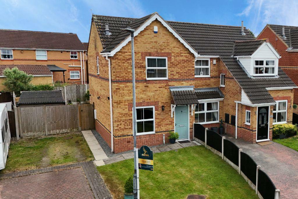 2 bedroom semidetached house for sale in Harriers Court, South Elmsall